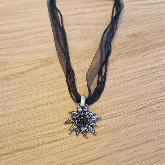 Edelweißkette Schwarz