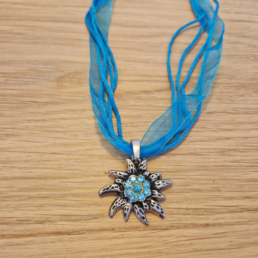 Edelweißkette Türkis
