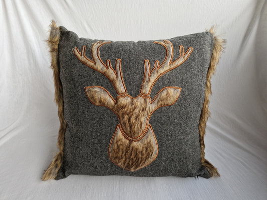 Kissen Kunstfell Hirschkopf